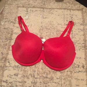 PINK Victoria’s Secret Bra (36DD)